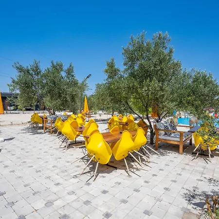 Farm stay Simlarda Country Club