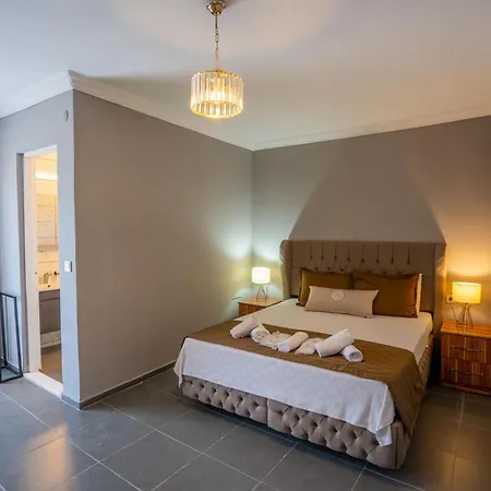 Simlarda Country Club Ayvalı