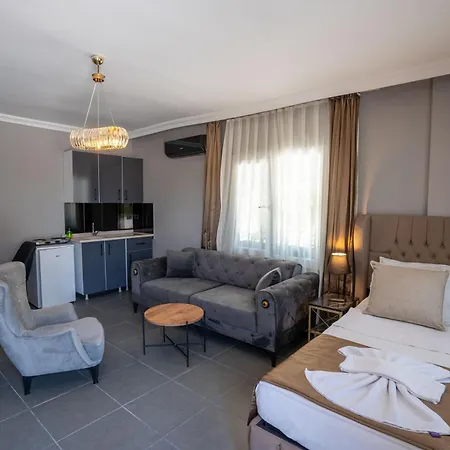 Simlarda Country Club * Ayvalı